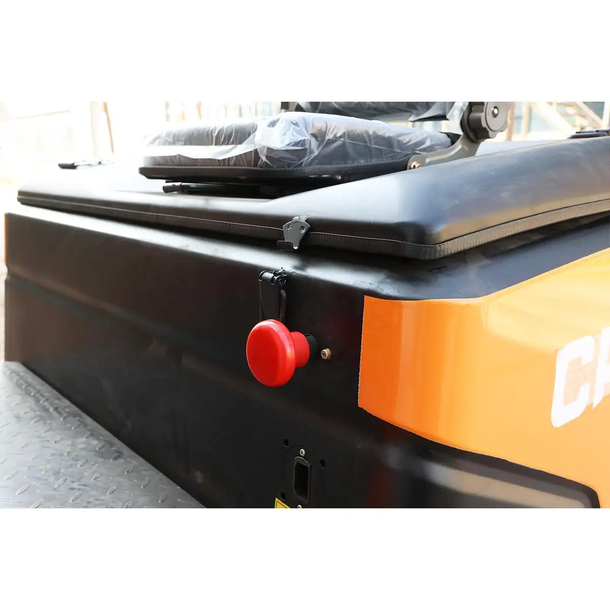 1.5-ton CPD-15 Details – Starting Power Supply